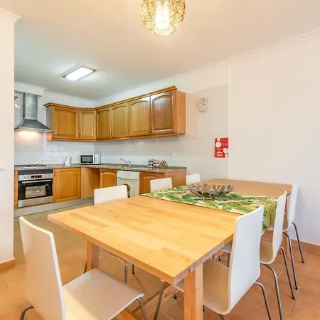 Guestready - Holliday House - *